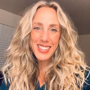 Meet your Posher, Marissa